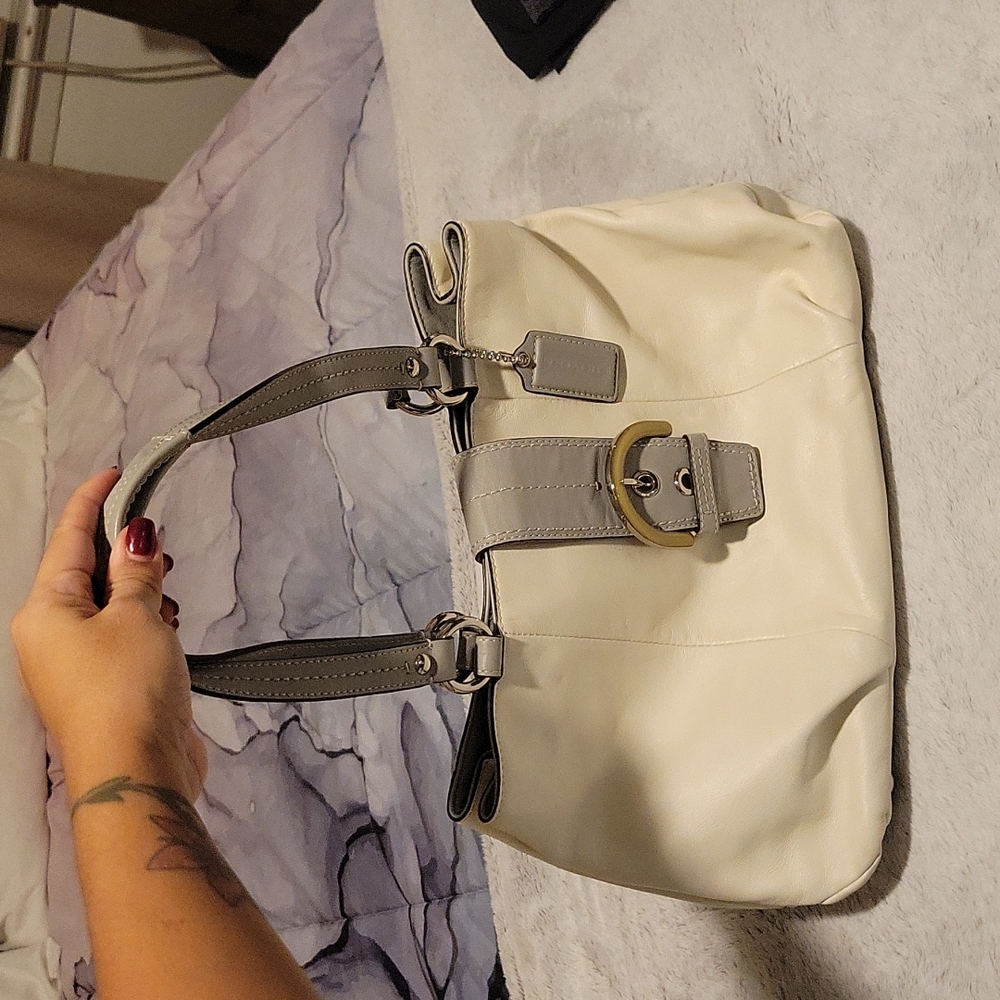 Coach purse - Picture 6 of 6